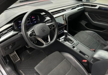 Volkswagen Arteon Fastback Facelifting 2.0 TSI 190KM 2021 Volkswagen Arteon Shooting Brake R-Line Pakiety, Podgrzewane 4 fotele, AC, zdjęcie 6