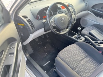 Kia Ceed I Hatchback 5d Facelifting 1.6 DOHC CVVT 126KM 2010 Kia Ceed 1.6 Isg 126KM Klima Piekny stan Sprawdz 1.6 Benzyna 126KM, zdjęcie 23