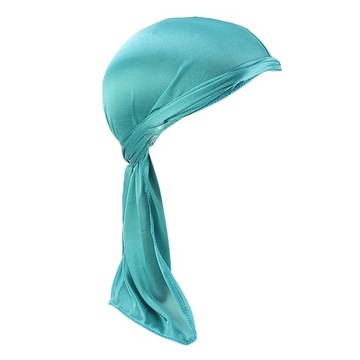 Jasny turban z szalikiem po chemioterapii