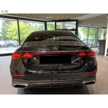 Mercedes Klasa E W214 Sedan 2.0 200 204KM 2026 200 4M Pakiet wyposażenia AMG Premium + Pakiet Night + Superscreen, zdjęcie 2