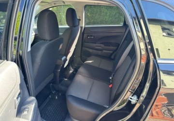 Mitsubishi ASX I SUV Facelifting 2016 1.6 117KM 2017 Mitsubishi ASX 1.6 117KM Xenon Key-less Kamera CLIMATRONIC Bezwypadkowy Se, zdjęcie 22