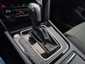 Volkswagen Passat B8 Variant Facelifting 2.0 TDI SCR 150KM 2022 Volkswagen Passat Variant FULL LEDDSG Masaze Virtual HAK Faktura VAT, zdjęcie 26