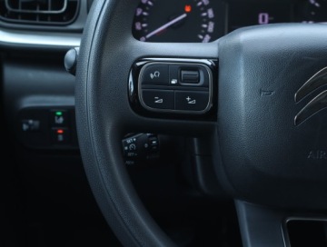 Citroen C3 III Hatchback Facelifting 1.2 PureTech 83KM 2020 Citroen C3 1.2 PureTech, Salon Polska, Klima, zdjęcie 17