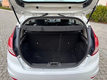 Ford Fiesta VII 2013 Ford Fiesta 1.25 benzyna Biała perełka, zdjęcie 21