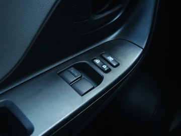 Toyota Yaris III Hatchback 5d Facelifting 2017 1.0 VVT-i 72KM 2020 Toyota Yaris 1.0 VVT-i, Salon Polska, zdjęcie 16