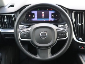 Volvo V60 II  Kombi Facelifting 2.0 B3 163KM 2023 Volvo V60 B3, Automat, VAT 23%, Navi, Klima, zdjęcie 16