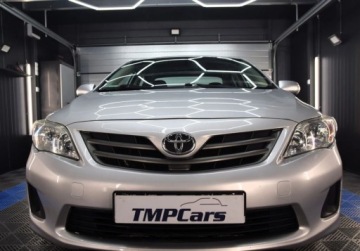 Toyota Corolla X Sedan Facelifting 1.4 D-4D 90KM 2013 Toyota Corolla Polski salon_1.4 D_90KM _ klimatyzacja _ podgrzewane fotele, zdjęcie 4