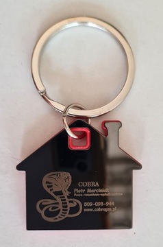 Брелок-домик - 100 шт. с гравировкой логотипа.