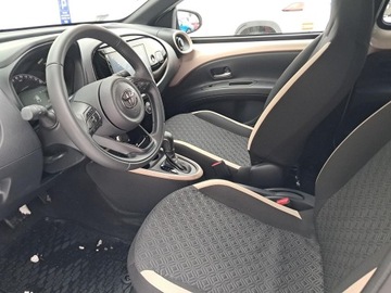 Toyota Aygo X 1.1 VVT-i 72KM 2024 Toyota Aygo X 1.0 VVT-i Style CVT Toyota Aygo X 1., zdjęcie 13