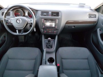 Volkswagen Jetta VI Sedan Facelifting 2.0 TDI 110KM 2016 Volkswagen Jetta Comfortline 2,0 TDI 110km Salon PL Serwis ASO FV-Mar, zdjęcie 14