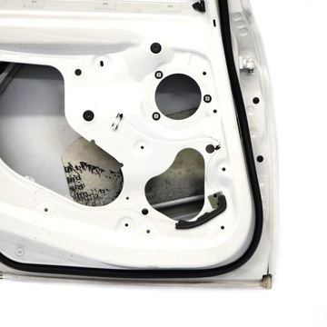 BMW F30 DVEŘE LEVÉ ZADNÍ ALPINWEISS 3 BÍLÝ - 300