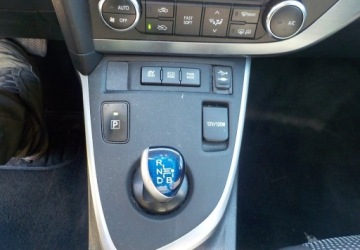 Toyota Auris II 2014 Toyota Auris Okazja 1.8 Hybryda 100KM, zdjęcie 20