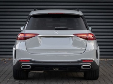 Mercedes GLE V167 SUV Facelifting 2.0 300d 269KM 2025 MERCEDES-BENZ GLE 300 d 4-Matic AMG Line 2.0 (269KM) 2025, zdjęcie 4