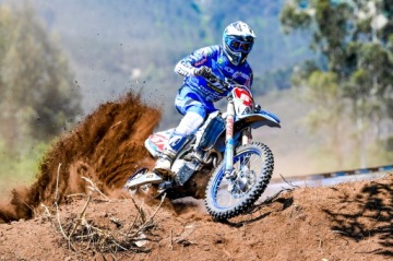 Кроссовая эндуро обувь Forma PREDATOR 2.0 серо-желтая