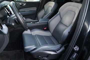 Volvo XC60 II Crossover Plug-In 2.0 T8 Twin Engine Plug-in Hybrid 390KM 2021 Volvo XC 60 INSCRIPTION panorama ful led, zdjęcie 20