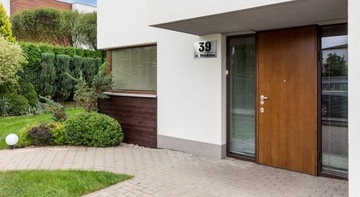 Адресная табличка с номером дома. Прочная алюминиевая табличка.