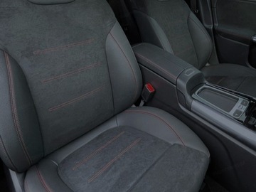 Mercedes GLA II Off-roader Facelifting 1.3 200 163KM 2026 MERCEDES-BENZ GLA 200 AMG Line Suv 1.3 (163KM) 2026, zdjęcie 4