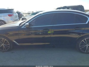 BMW Seria 5 G90-91 2023 BMW Seria 5 2023 BMW 5 Series 530i Sedan 2.0 Benzyna 248KM, zdjęcie 4