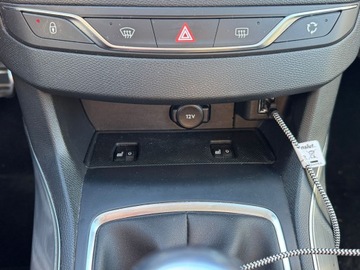 Peugeot 308 II SW Facelifting 1.5 BlueHDI 130KM 2019 Peugeot 308 SW 1.5 130KM 2019r homologacja na ciężarowy, zdjęcie 14