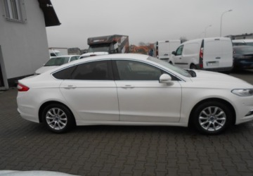 Ford Mondeo V 2018 Ford Mondeo Ford Mondeo VIII 2.0 Hybryda 140 KM 2.0 Hybryda 140KM, zdjęcie 3