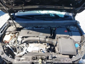 Mercedes GLB 2021 Mercedes-Benz GLB 250 4Matic 2021 2.0l 2.0 Benzyna 221KM, zdjęcie 8