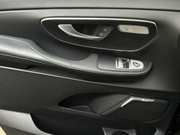 Mercedes Klasa V W447 Długi Facelifting 2.0 250d 190KM 2024 Mercedes-Benz V 250, zdjęcie 20