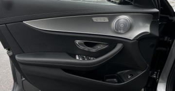 Mercedes Klasa E W213 Limuzyna 2.0 220d 194KM 2020 Mercedes-Benz Klasa E 4Matic SalonPL Burmester Distronic Pneumatyczne Zawi, zdjęcie 8