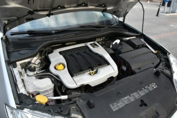 Renault Laguna III Grandtour 2.0 16v 140KM 2009 Renault Laguna 2.0 16v 140KM 2009r. TEMPOMAT Alufe, zdjęcie 22