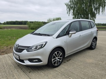 Opel Zafira D 2019