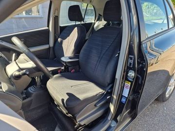 Toyota Yaris II Hatchback 5d 1.4 D-4D 90KM 2006 Toyota Yaris 1.4 D4-D 90 KM, Klimatyzacja, Klucz, zdjęcie 6