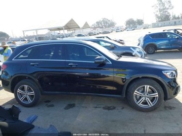 Mercedes GLC C254/X254 2022 Mercedes-Benz GLC 300 Suv 2022 2.0l 2.0 Benzyna 255KM, zdjęcie 6