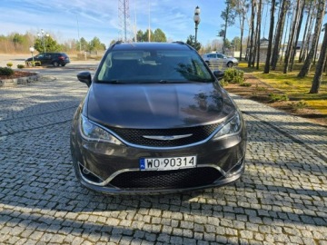 Chrysler Pacifica II 3.6 V6 Hybrid 264KM 2018 Chrysler Pacifica Hybrid 3.6 f.vat Pacifica Hybri, zdjęcie 22