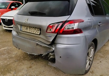 Peugeot 308 II SW 1.6 BlueHDi 120KM 2016 Peugeot 308 2016r. 1.6HDI. Uszkodzony lekko przod i tyl. Jezdzi. 1.6, zdjęcie 23