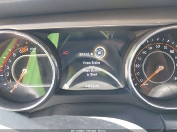 Jeep Wrangler IV 2021 Jeep Wrangler Unlimited Sahara 2021 2.0 Benzyna 270KM, zdjęcie 10