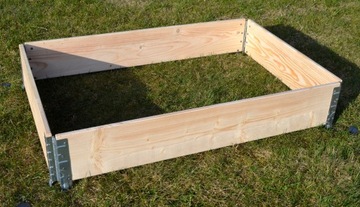 Поднятая ЗЕЛЕНАЯ ГРУППОВАЯ КРОВАТЬ + сетка от кротов