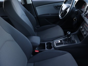 Seat Leon III Hatchback Facelifting 1.5 EcoTSI 130KM 2019 Seat Leon 1.5 TSI, Salon Polska, Klima, zdjęcie 8