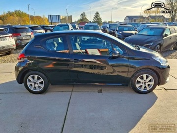 Peugeot 208 I 2016 Peugeot 208 1,2 BENZ klima elektryka alu tempomat oplacony 1.2 Benzyna, zdjęcie 4