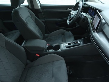 Volkswagen Golf VIII Hatchback Plug-In-Hybrid 1.4 TSI 204KM 2022 VW Golf 1.4 TSI eHybrid, Salon Polska, zdjęcie 8