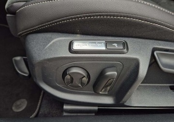 Volkswagen Arteon Fastback Facelifting 2.0 TDI 200KM 2023 Volkswagen Arteon Shooting Brake R-Line 2.0TDI 200KM DSG Kamera360 ACC Hak, zdjęcie 11