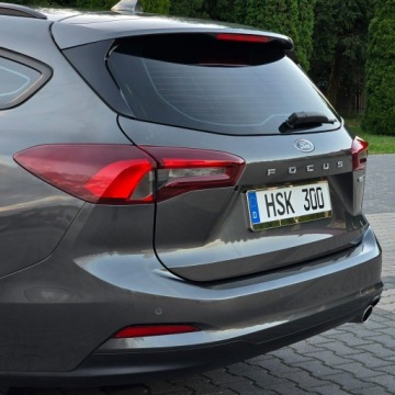 Ford Focus IV Kombi Facelifting 1.0 EcoBoost 125KM 2022 Ford Focus Mk4 1.0 EcoBoost Hybrid TITANIUM X, zdjęcie 19