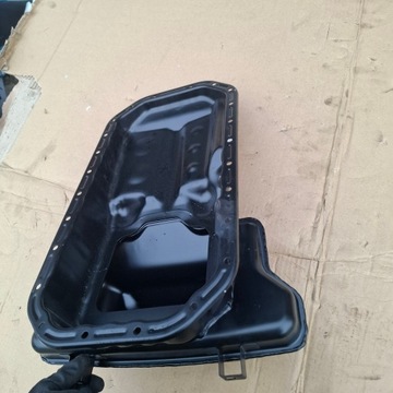 TOYOTA HILUX VII 7 2005-2015 VANA OLEJ OIL SUMP TANK