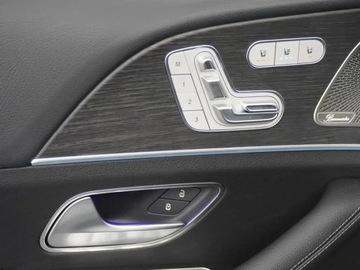 Mercedes GLE V167 SUV Facelifting 3.0 450d 367KM 2025 GLE Coupe 450 d 4-Matic AMG Line 3.0 (367KM) 2025, zdjęcie 9