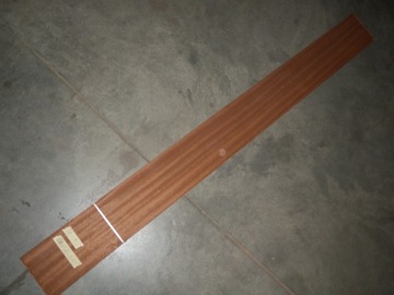 Fornir mahoń sapeli pasiak GE09 3,84 m.kw.