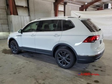 Volkswagen Tiguan III 2024 Volkswagen Tiguan 2024 r., 2,0L SE 4x4 2.0 Benzyna 184KM, zdjęcie 2
