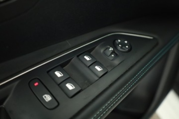 Peugeot 3008 II Crossover Facelifting  1.2 PureTech 130KM 2023 Peugeot 3008 1.2 PureTech, Salon Polska, zdjęcie 20