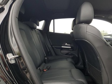 Mercedes GLA II 2023 Mercedes-Benz GLA 250 4Matic 2023 2.0l 2.0 Benzyna 221KM, zdjęcie 11