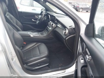 Mercedes GLC C253 2020 Mercedes-Benz GLC 300 4Matic 2020 2.0 Benzyna 255KM, zdjęcie 9