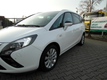 Opel Zafira C Tourer 2.0 CDTI ECOTEC 165KM 2014 Opel Zafira Tempomat Xenon Klimatronik Led 2.0 Diesel 165KM, zdjęcie 9