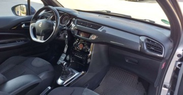 DS 3 Hatchback (Citroen) 1.6 THP 156KM 2014 Citroen DS3 Citroen DS3 1.6 THP Ultra Prestige 1.6 Benzyna 156KM, zdjęcie 8