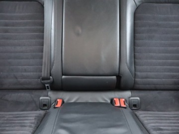 Volkswagen Passat B8 Limousine 2.0 TDI BlueMotion SCR 190KM 2017 VW Passat 2.0 TDI, Salon Polska, Serwis ASO, zdjęcie 9